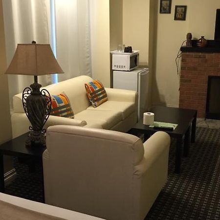 Adas Guesthouse Toronto Pokoj fotografie