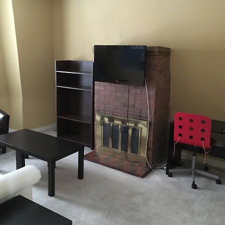 Adas Guesthouse Toronto Pokoj fotografie