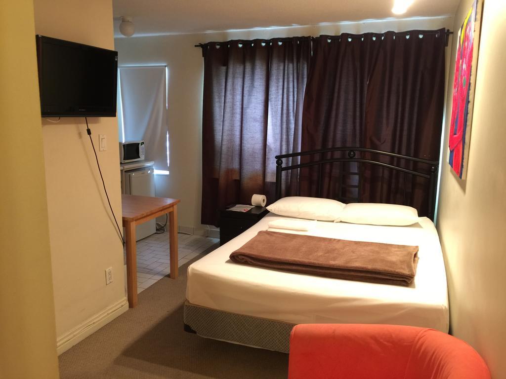 Adas Guesthouse Toronto Pokoj fotografie